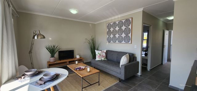 1 Bedroom Property for Sale in Haasendal Western Cape